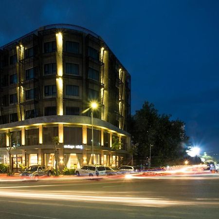 Almond Hotel Bassac River Phnom Penh Ngoại thất bức ảnh