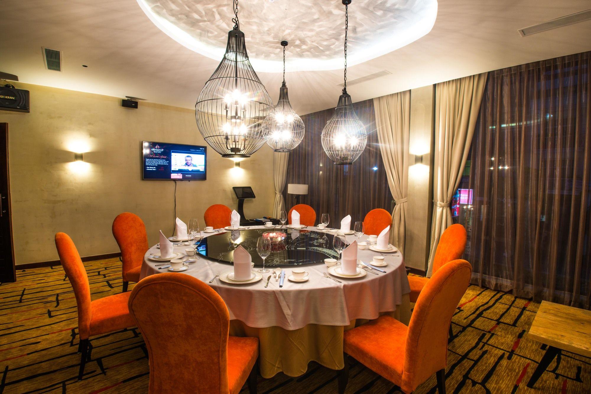 Almond Hotel Bassac River Phnom Penh Ngoại thất bức ảnh