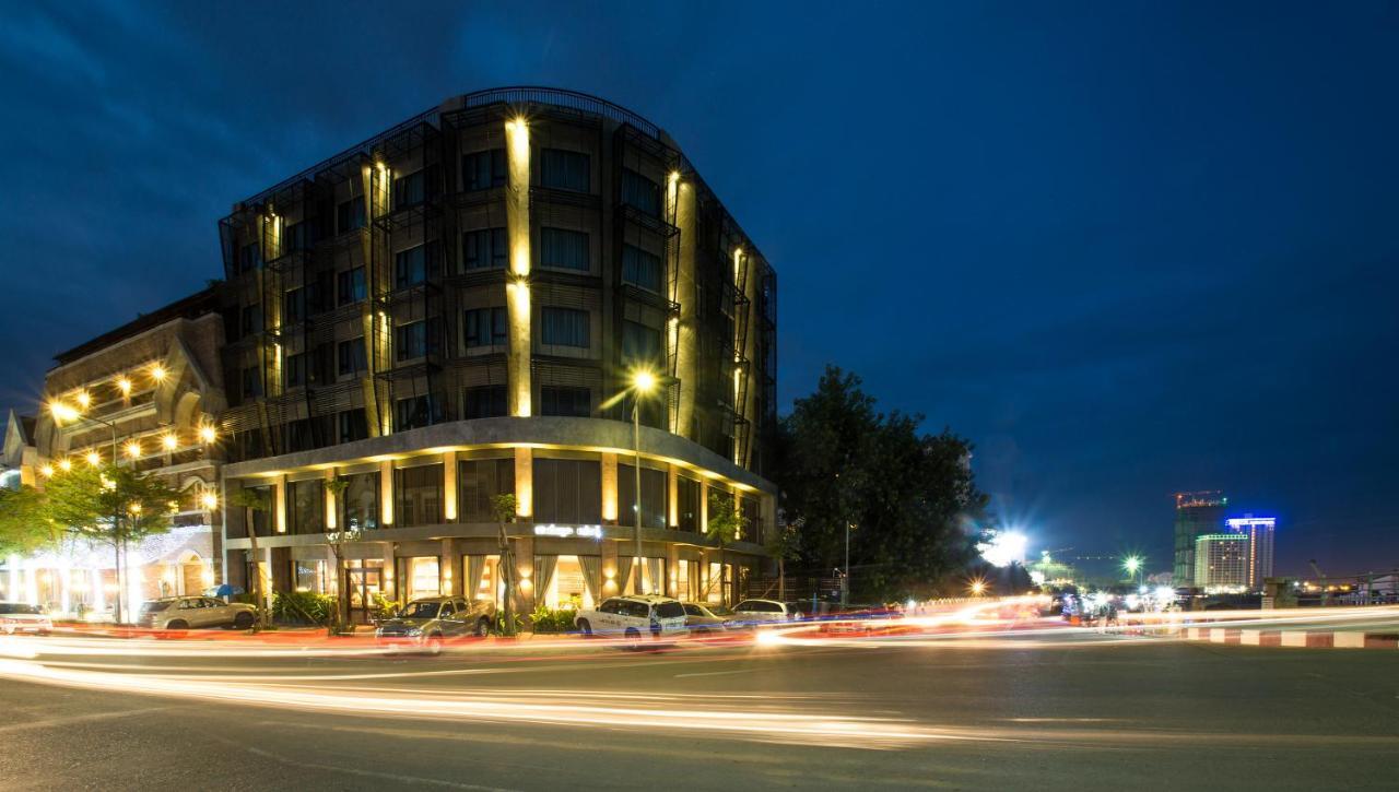 Almond Hotel Bassac River Phnom Penh Ngoại thất bức ảnh