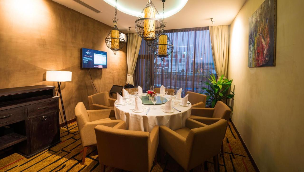 Almond Hotel Bassac River Phnom Penh Ngoại thất bức ảnh