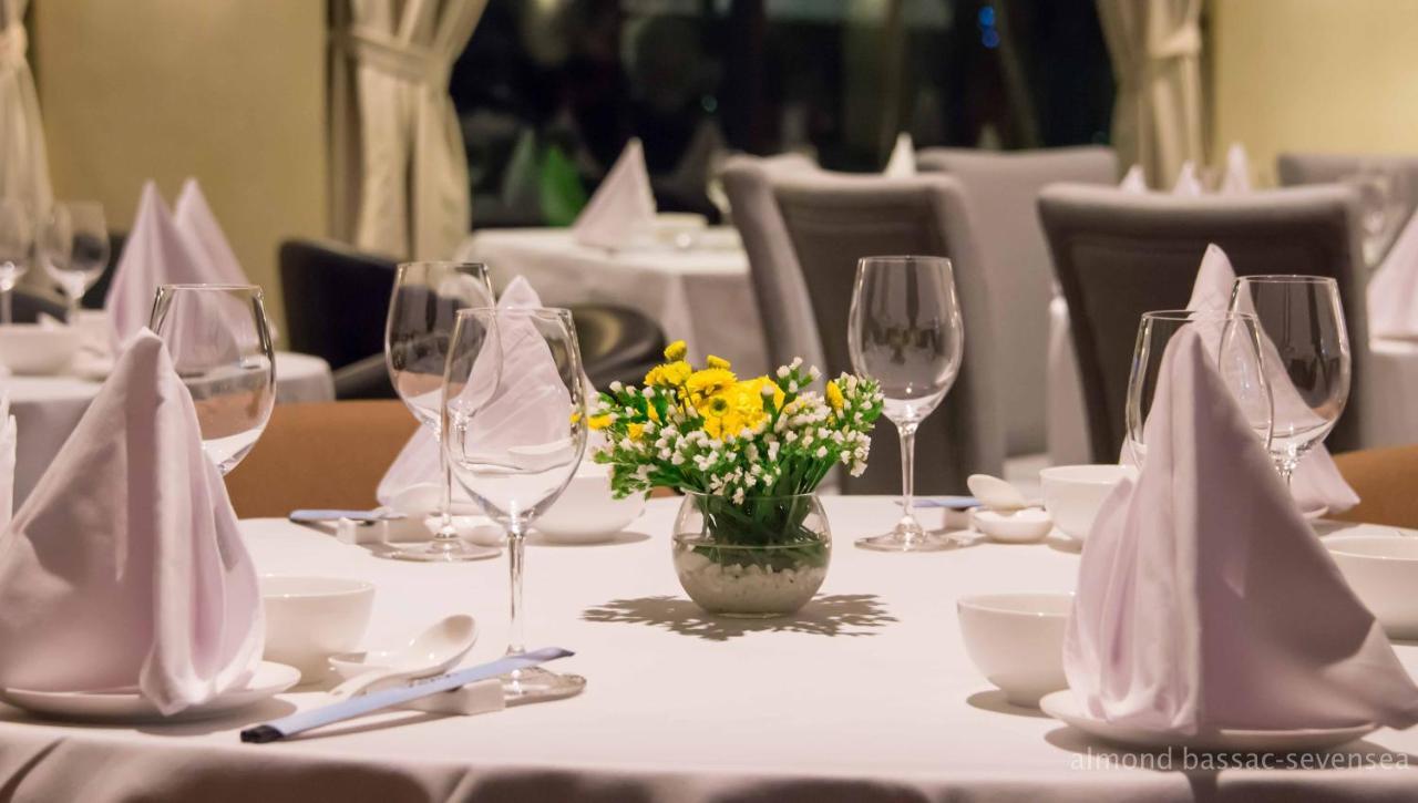 Almond Hotel Bassac River Phnom Penh Ngoại thất bức ảnh