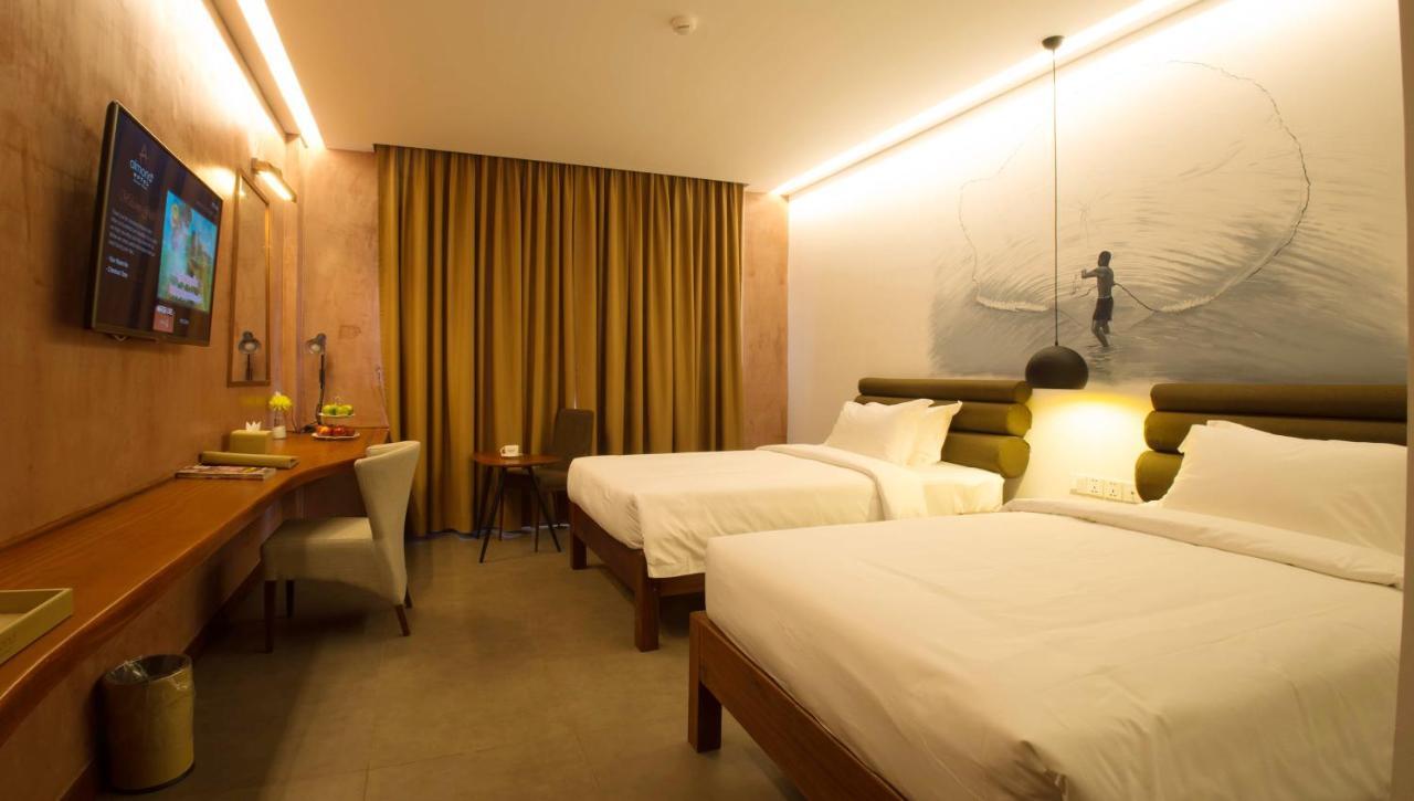 Almond Hotel Bassac River Phnom Penh Ngoại thất bức ảnh