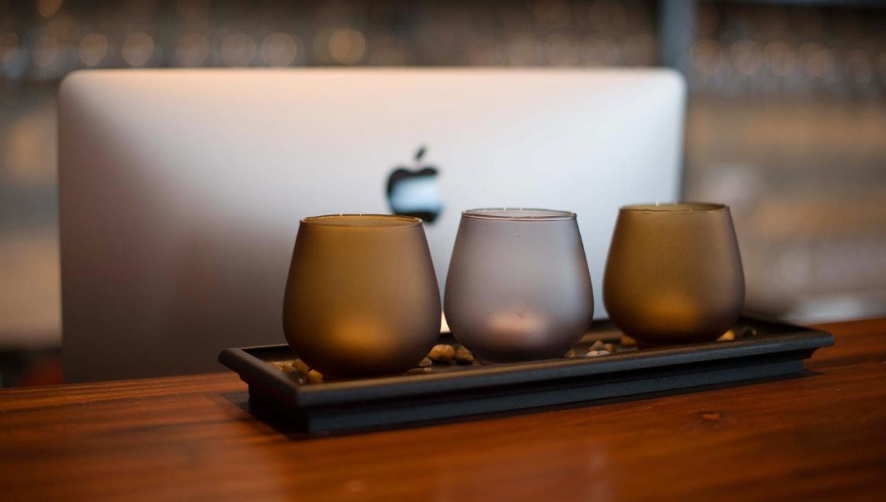 Almond Hotel Bassac River Phnom Penh Ngoại thất bức ảnh