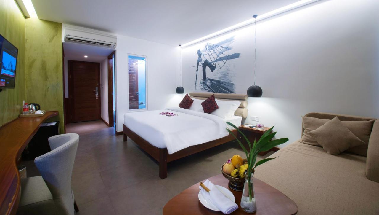 Almond Hotel Bassac River Phnom Penh Ngoại thất bức ảnh